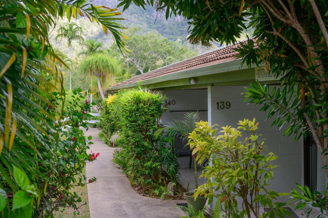 Amaroo On Mandalay, Magnetic Island Hotel Nelly Bay Exterior photo